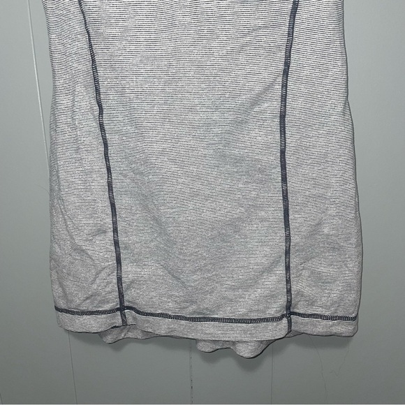 Lululemon Gray and White Stripe Racerback Keyhole Tank Top Size 6 - Picture 3 of 8
